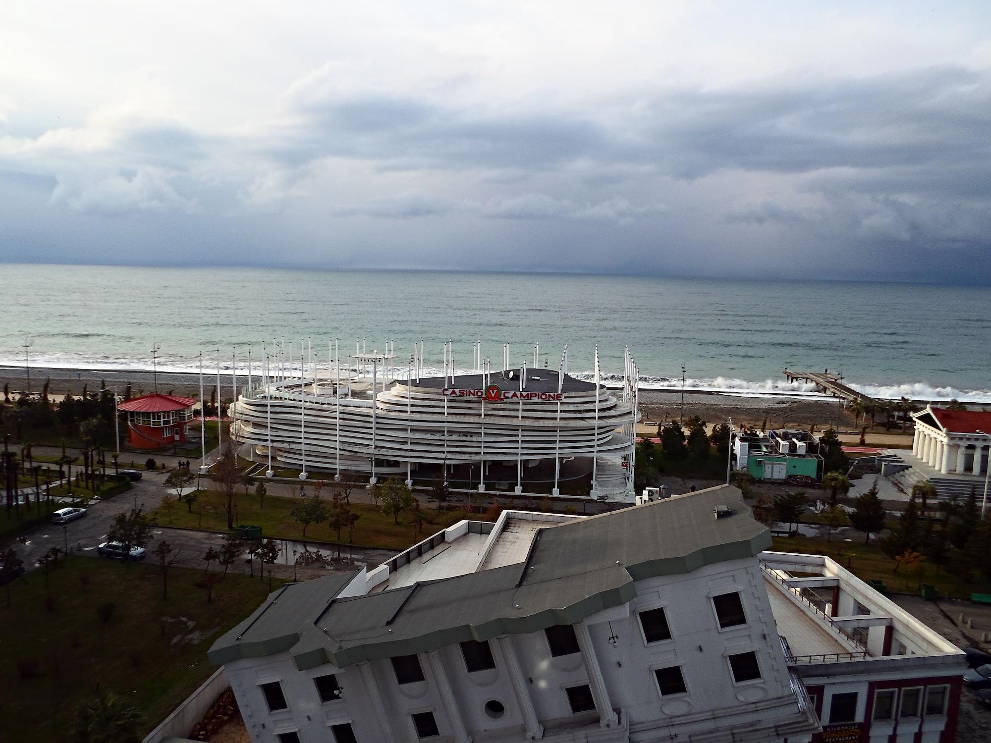 Rock Hotel First Line Batumi Ngoại thất bức ảnh