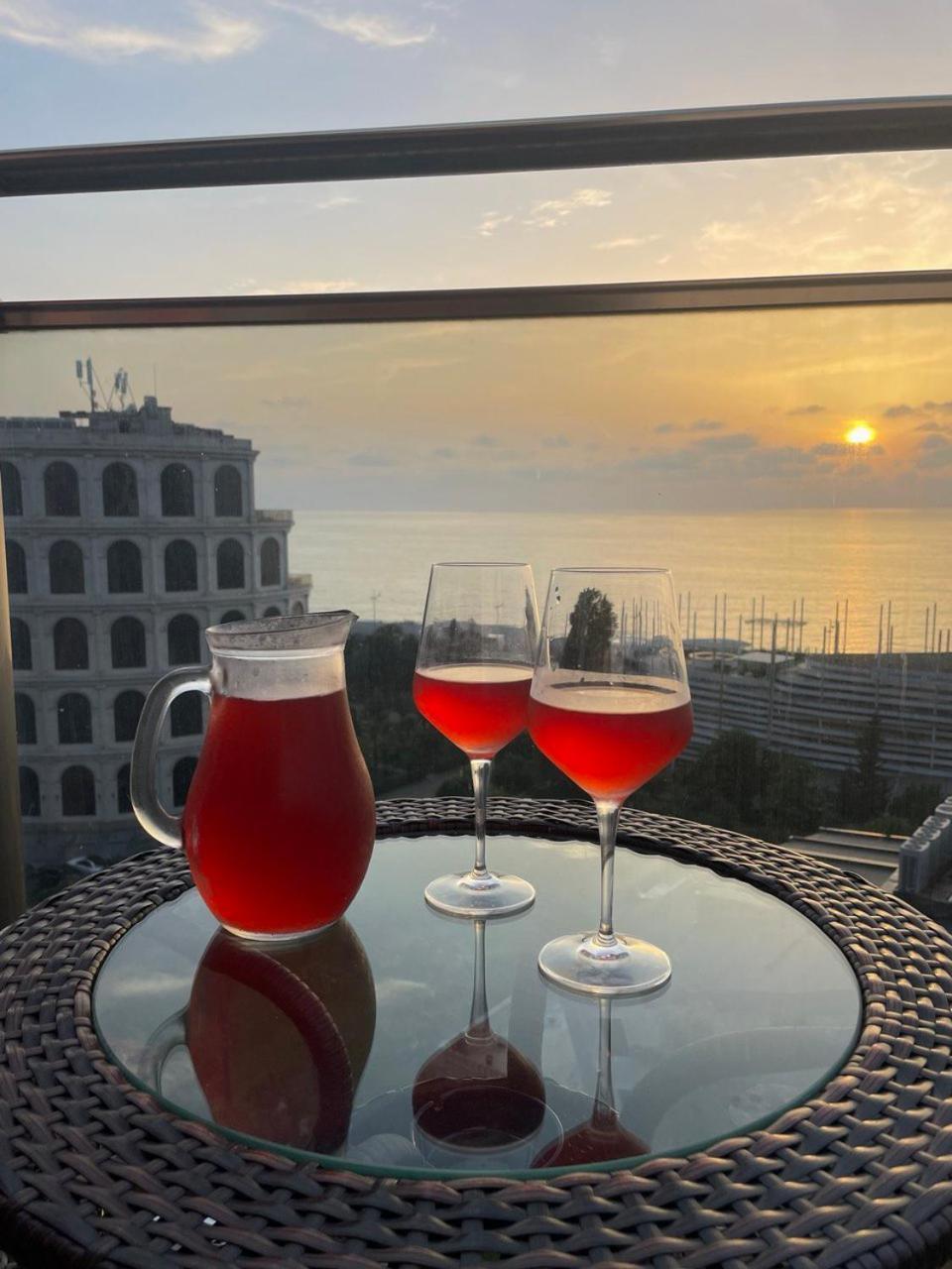 Rock Hotel First Line Batumi Ngoại thất bức ảnh