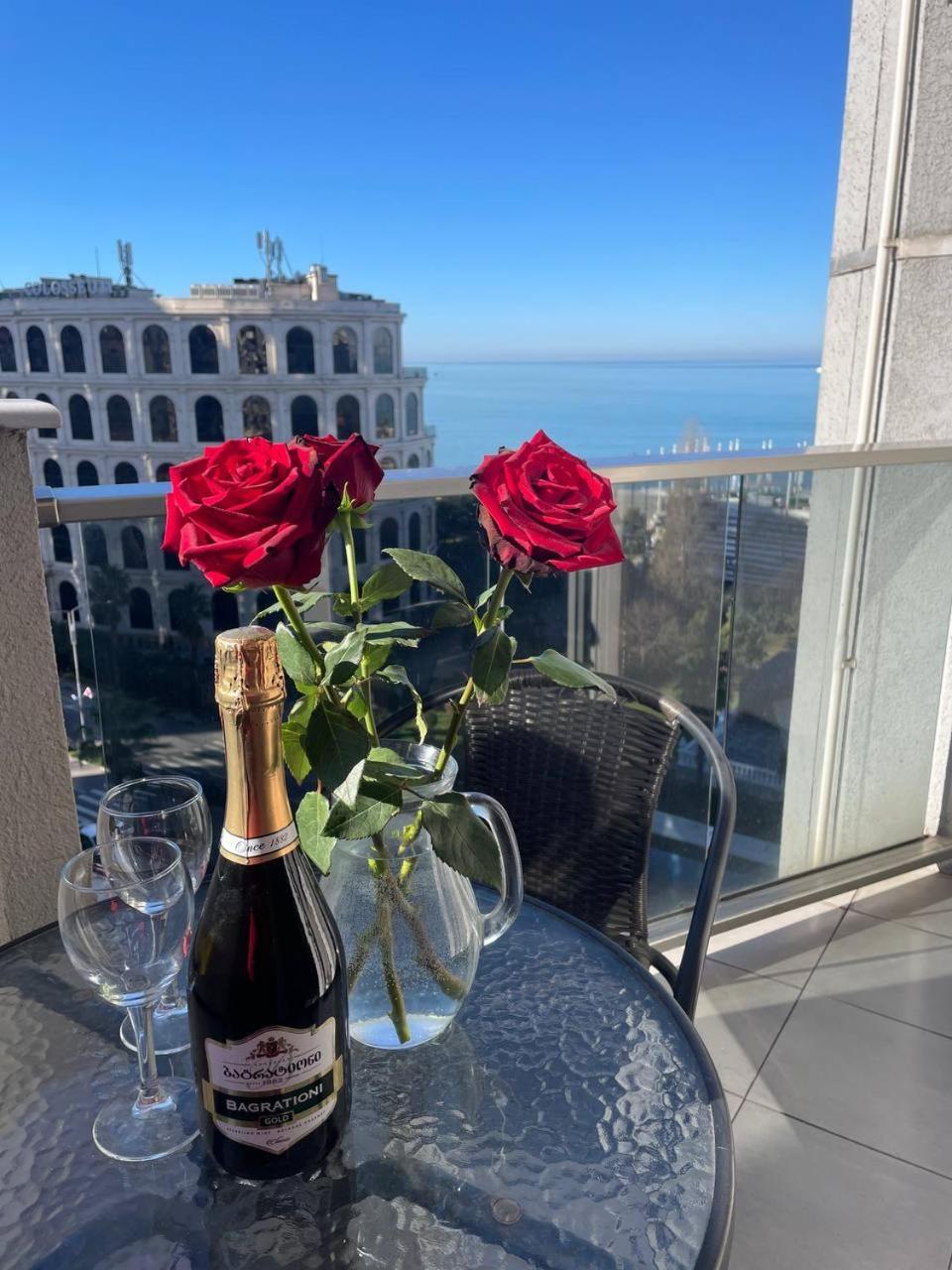 Rock Hotel First Line Batumi Ngoại thất bức ảnh