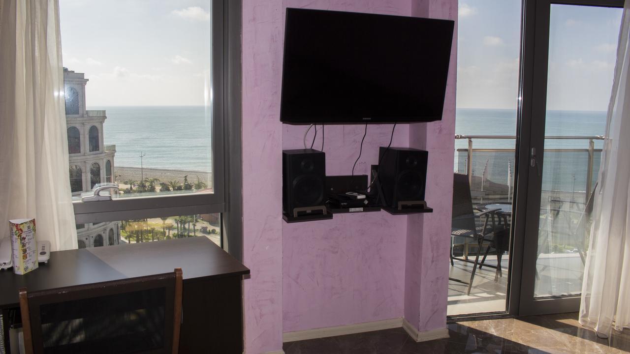 Rock Hotel First Line Batumi Ngoại thất bức ảnh